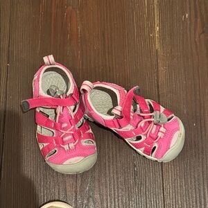 Keen Kids Pink and Gray Sandals